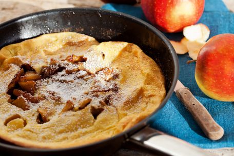 RECIPE MAIN IMAGE Omelette sucrée aux pommes