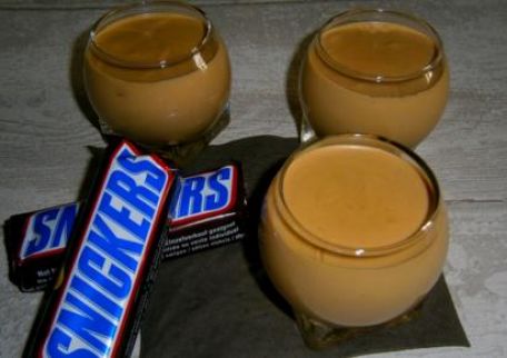RECIPE MAIN IMAGE Mousse aux snickers