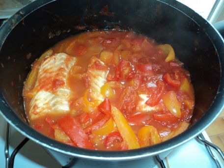 RECIPE MAIN IMAGE Filets de cabillaud tomates poivrons