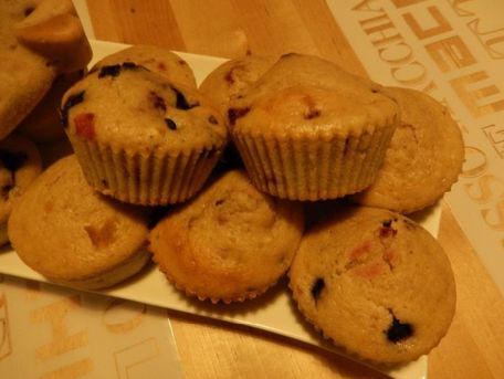 RECIPE MAIN IMAGE Muffins aux fruits rouges