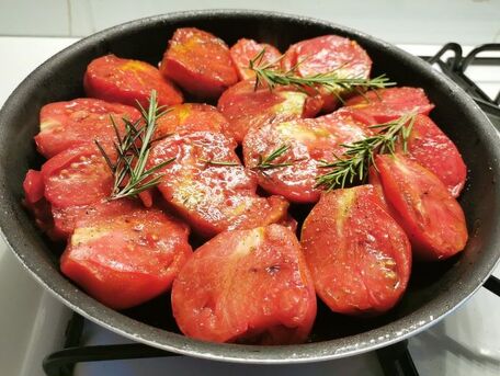 RECIPE MAIN IMAGE Tarte tatin aux tomates