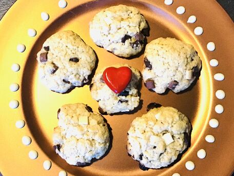 RECIPE MAIN IMAGE Cookies gourmands aux maxi pépites 3 chocos 