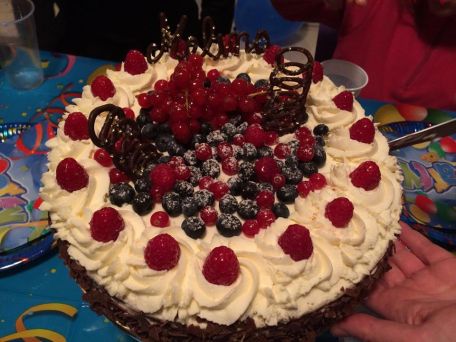 RECIPE MAIN IMAGE Gâteau aux chocolat et fruits rouge