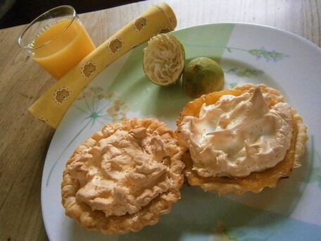RECIPE MAIN IMAGE Trois fois au four : de délicieuses tartelettes au citron.