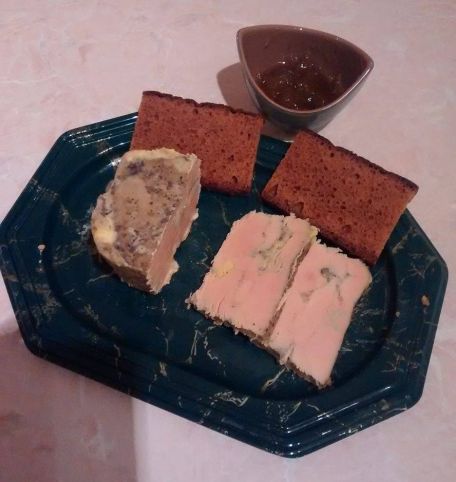 RECIPE MAIN IMAGE Foie gras de canard au pain d'épices 
