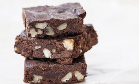 RECIPE MAIN IMAGE Brownies au chocolat et aux noix avec Alsa®