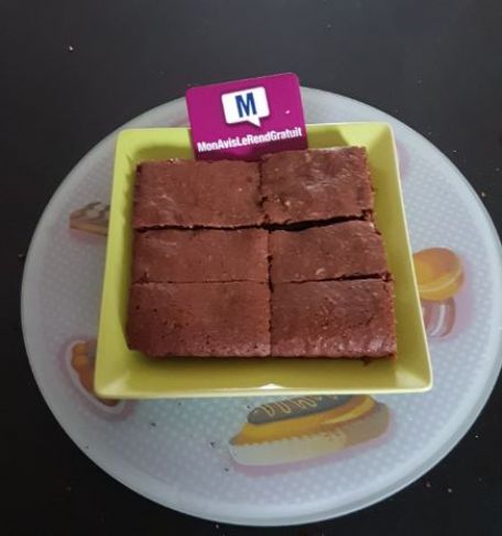 RECIPE MAIN IMAGE Brownie au Dessert Noir Côte d'Or